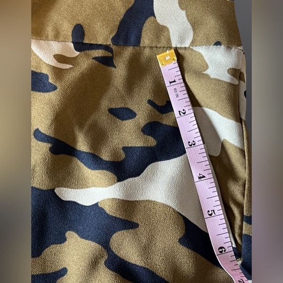 BANANA Republic (16) camo Hayden pant.Pull-on, elastic back waist, split hem NWT - Picture 8 of 12